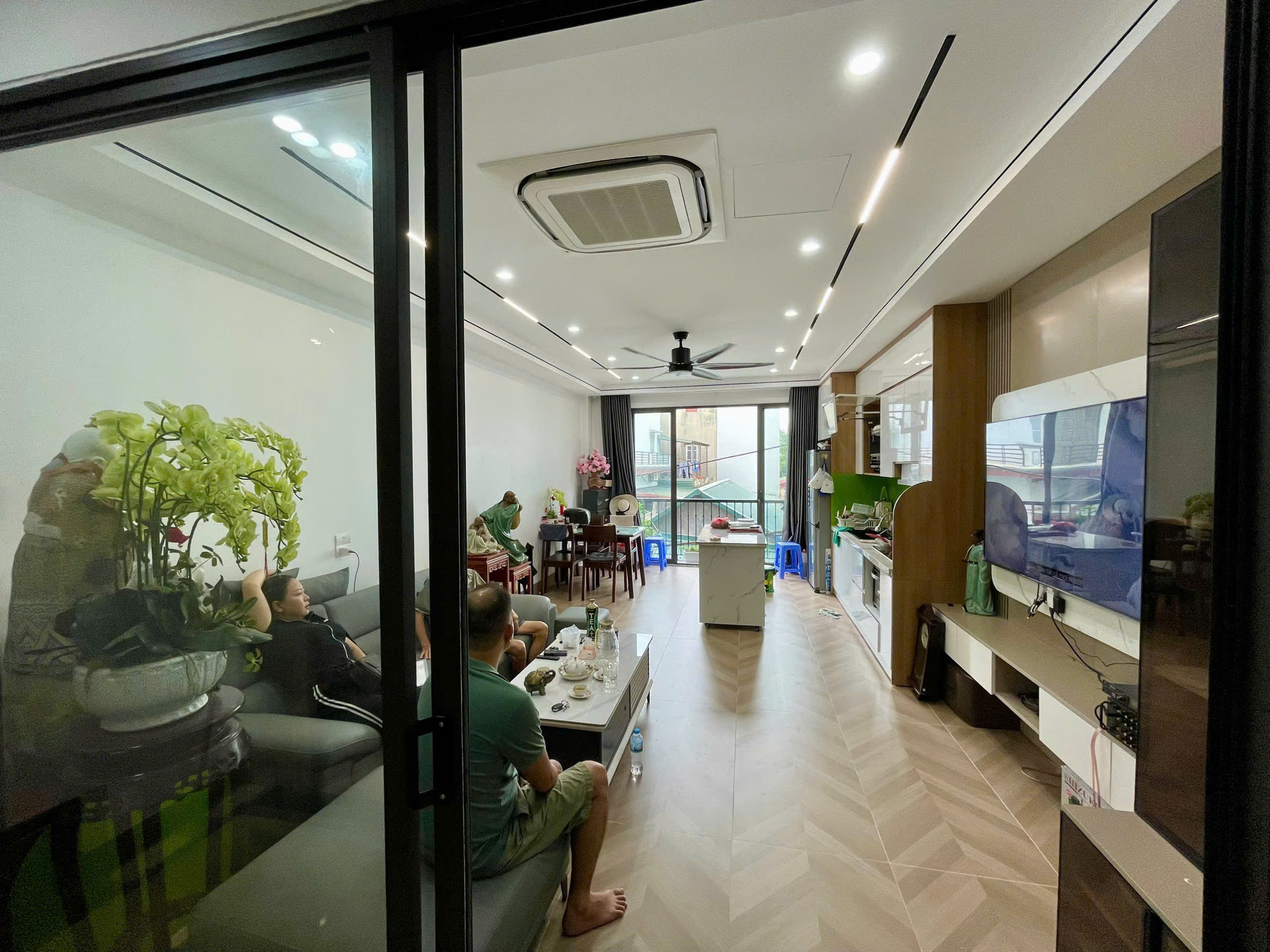 Bán Nhà Kẻ Tạnh Giang Biên 47m2 Xây 5 Tầng thang máy - Ảnh 2